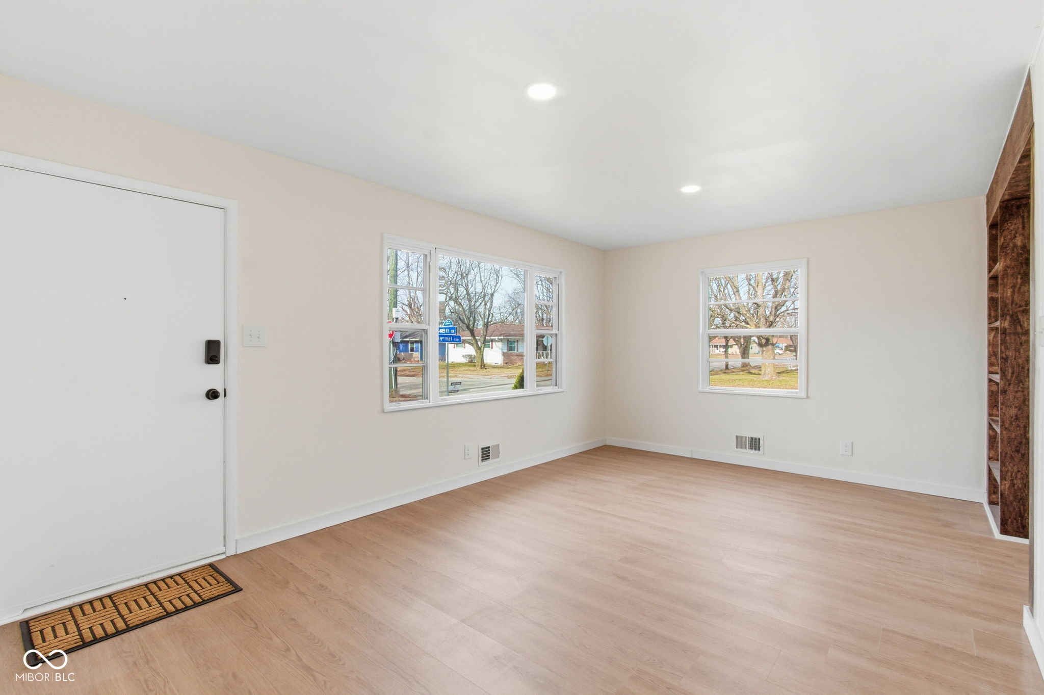 4773 Normal Avenue Indianapolis, IN 46226 - Photo 3 of 21