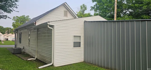 $155,000 | 821 Mill Street, Mount Vernon, IN 47620