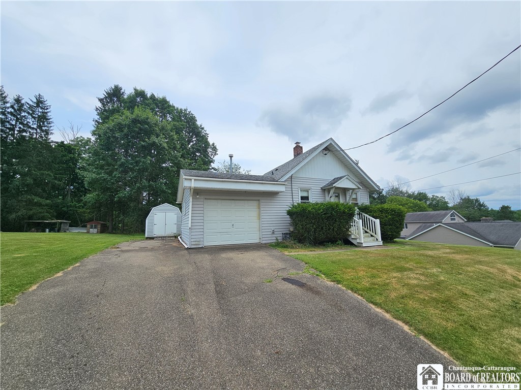 272 Hamilton Avenue Olean, NY 14760 - Photo 2 of 29