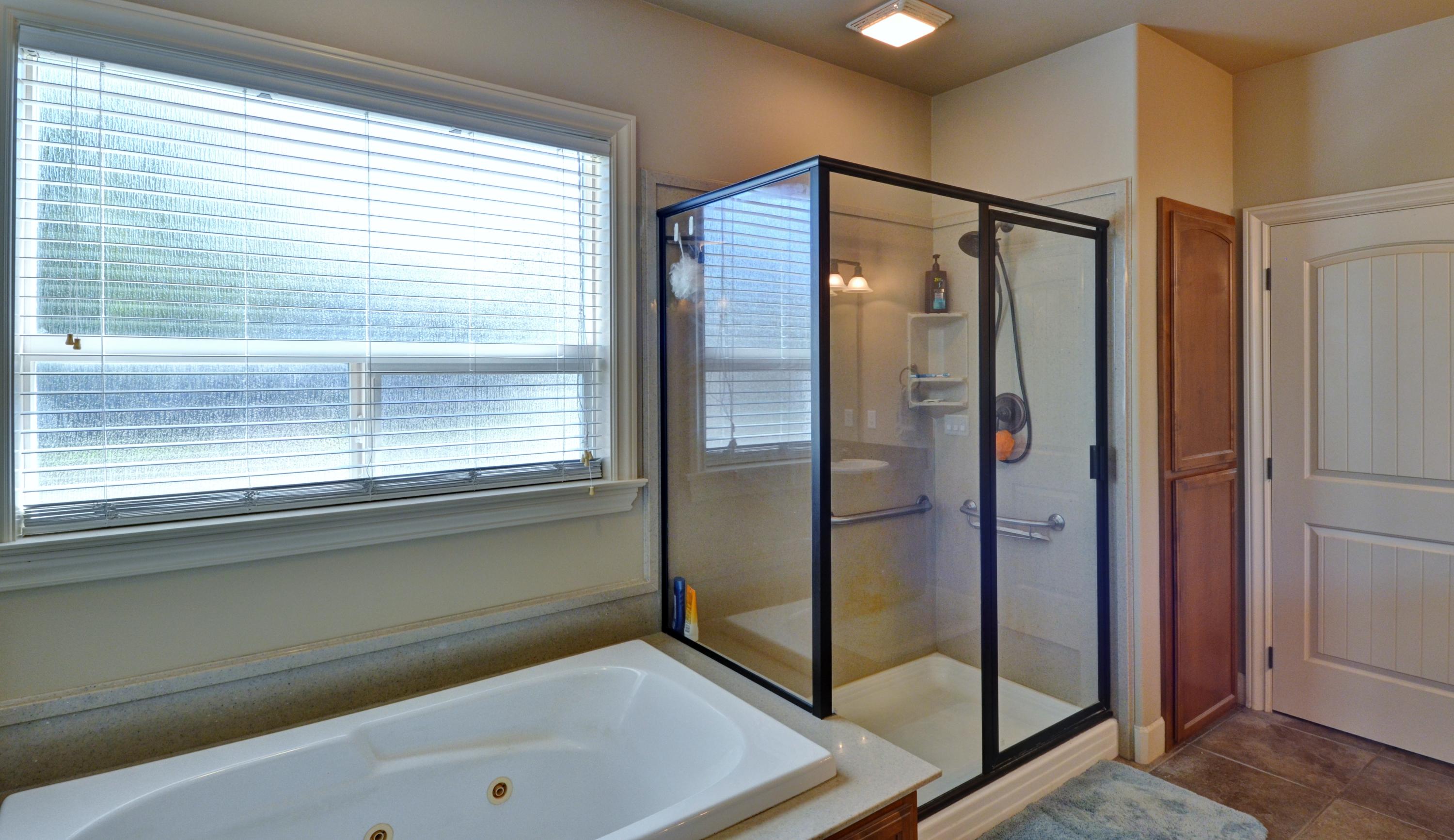 920 Buck Point Street Central Point, OR 97502 - Photo 25 of 40 067