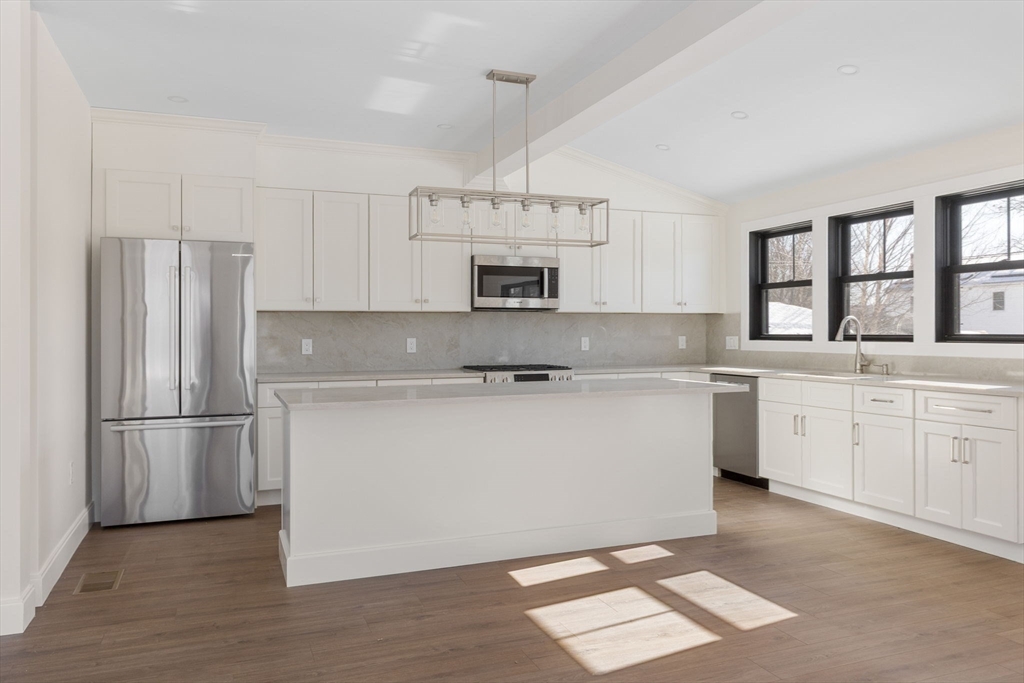 1864 River Street Boston, MA 02136 - Photo 13 of 38