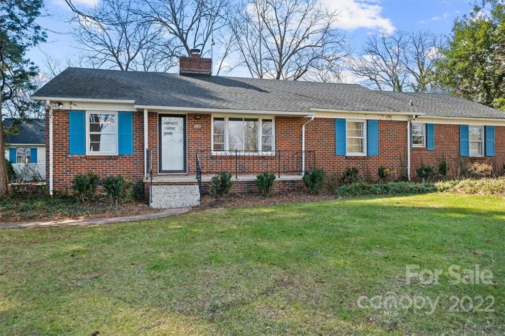 520 Fairgrove Church Road Southeast Conover, NC 28613 - Photo 1 of 38 Gallery Image 1
