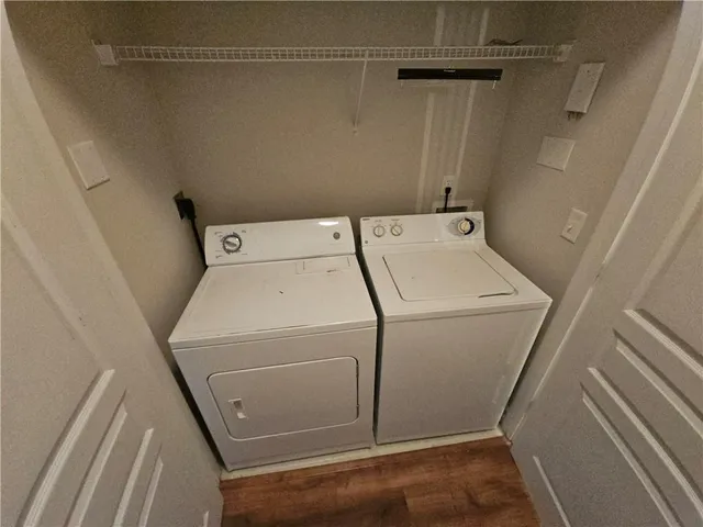 $1,525 | 10 Perimeter Summit Boulevard, Unit 1303, Brookhaven, GA 30319