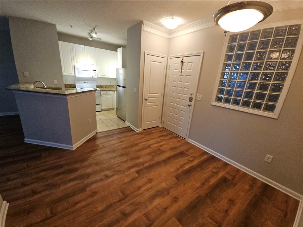 10 Perimeter Summit Boulevard, Unit 1303 Brookhaven, GA 30319 - Photo 3 of 24