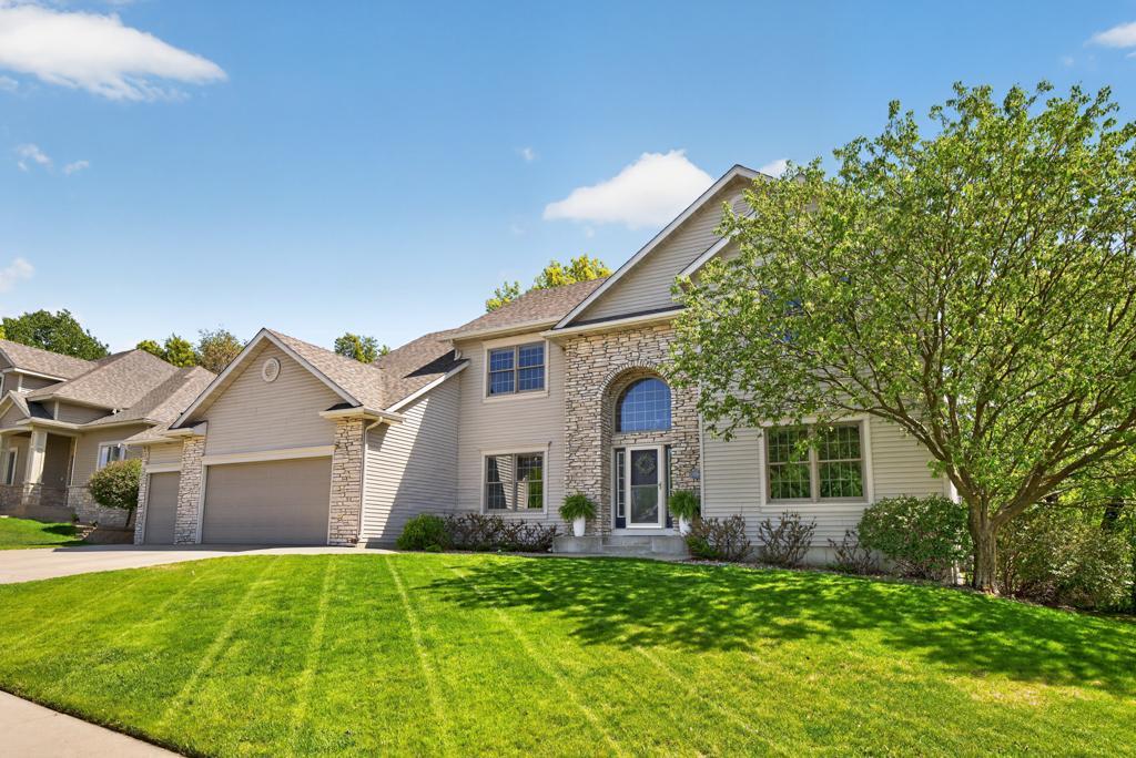 1526 Monterey Lane Southwest Rochester, MN 55902 - Photo 2 of 62