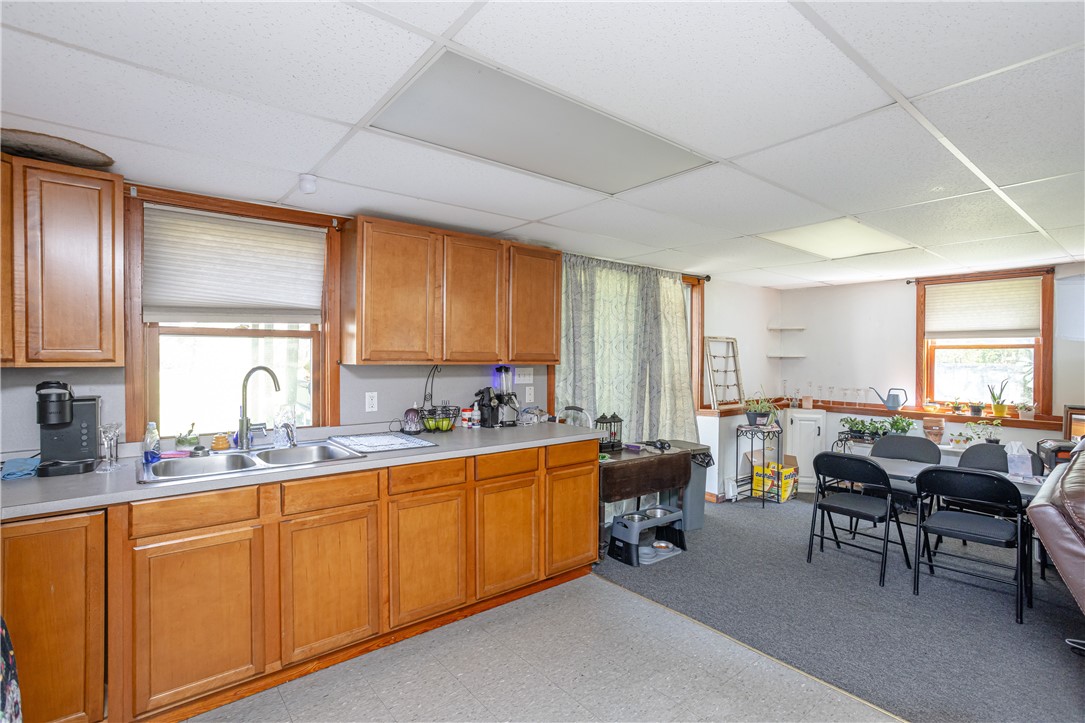 246 Long Highway Little Compton, RI 02837 - Photo 17 of 33