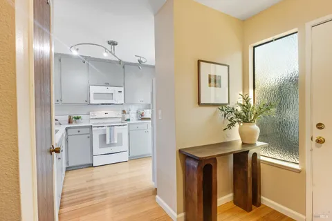 $415,000 | 5061 Country Club Drive, Rohnert Park, CA 94928