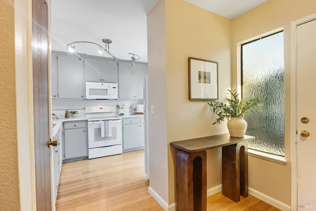 $415,000 | 5061 Country Club Drive, Rohnert Park, CA 94928