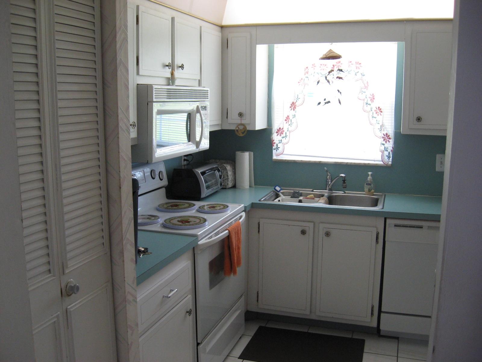 9162 Southwest 5th Street, Unit A Boca Raton, FL 33428 - Photo 12 of 29 9162-A Kitchen1