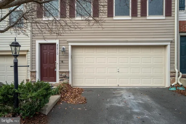 $3,600 | 42710 Ogilvie Square, Ashburn, VA 20148