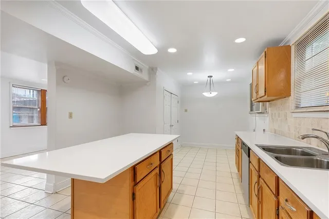 $2,000 | 4117 Dryades Street, New Orleans, LA 70115