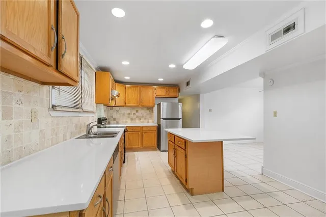 $2,000 | 4117 Dryades Street, New Orleans, LA 70115