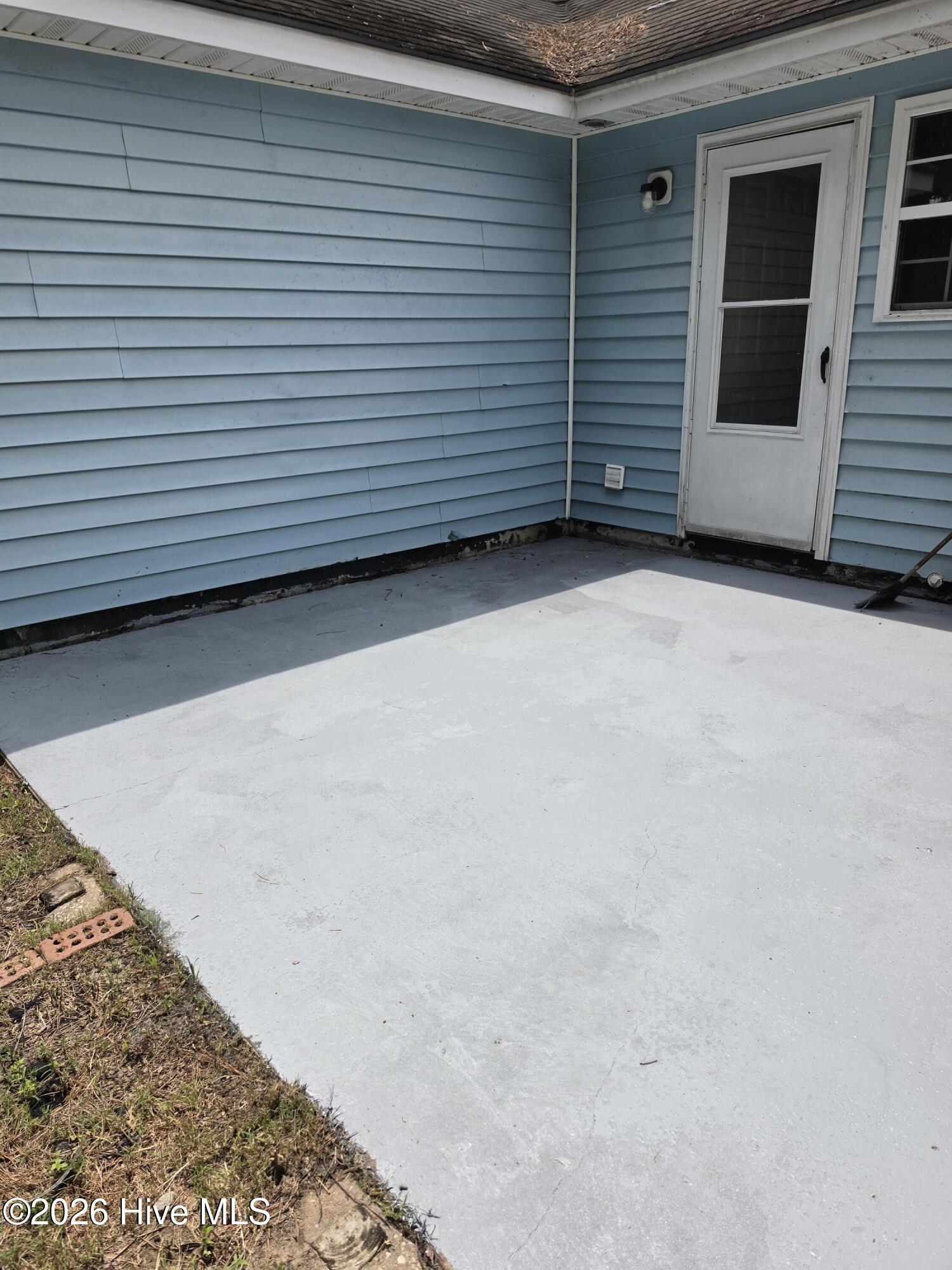 214 Old Oak Road Elizabeth City, NC 27909 - Photo 14 of 17 Patio