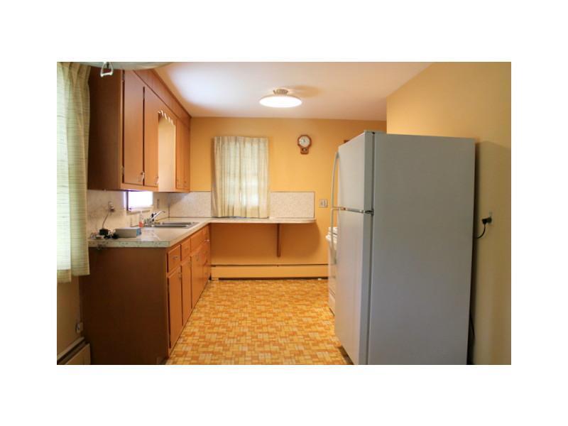 2413 Turner Road Auburn, ME 04210 - Photo 5 of 20 Kitchen.
