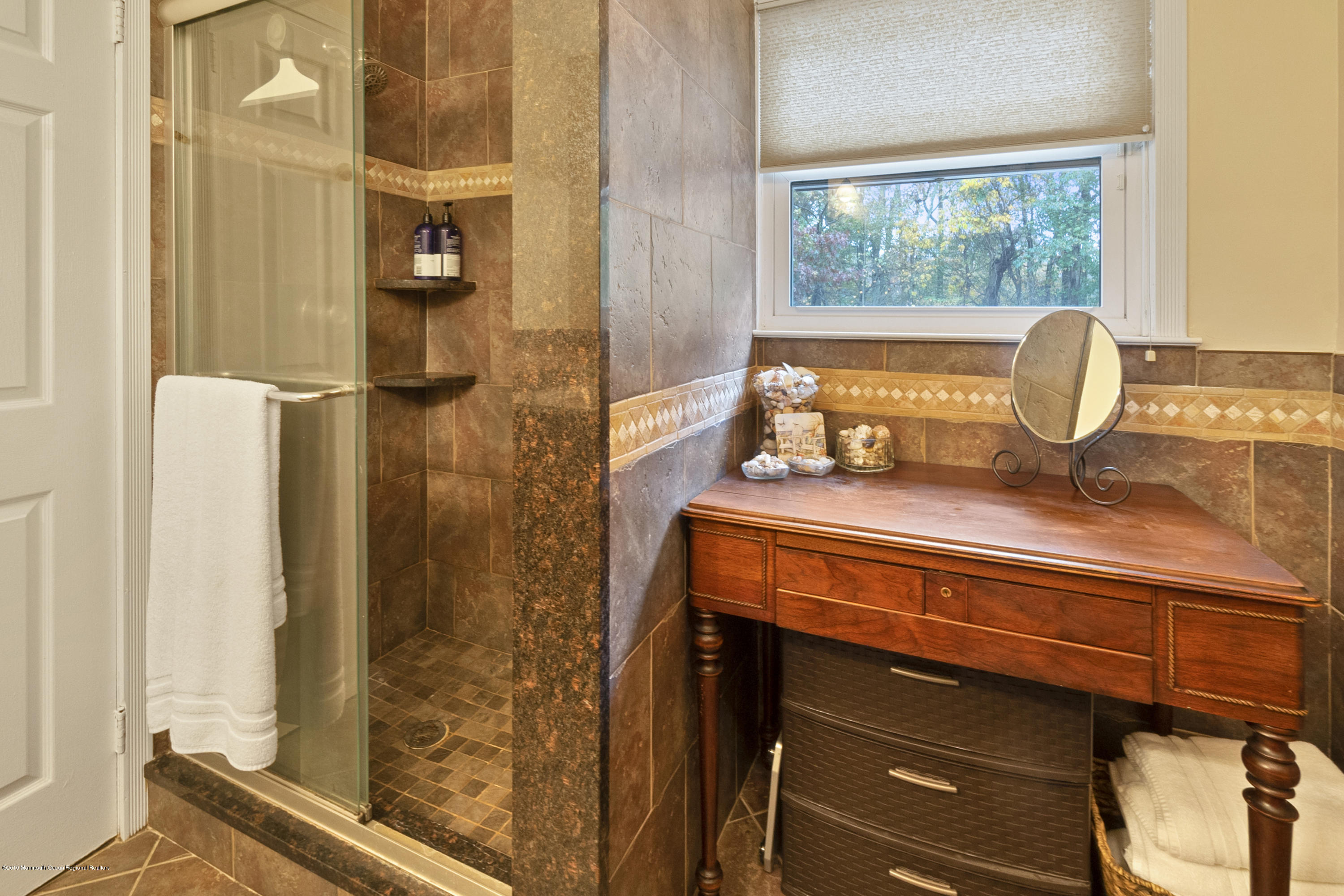 60 Heritage Drive Howell, NJ 07731 - Photo 18 of 34 DSC06391