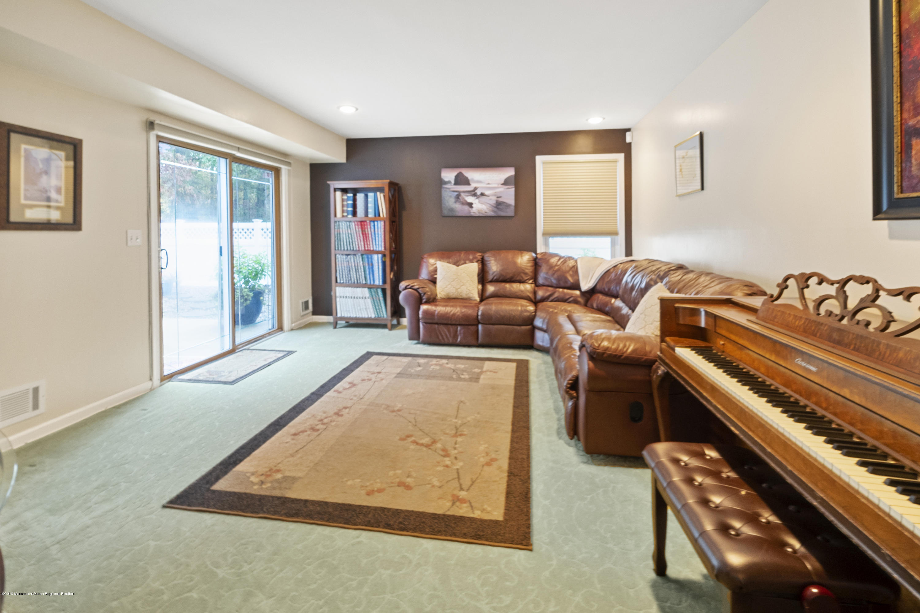 60 Heritage Drive Howell, NJ 07731 - Photo 22 of 34 DSC06436