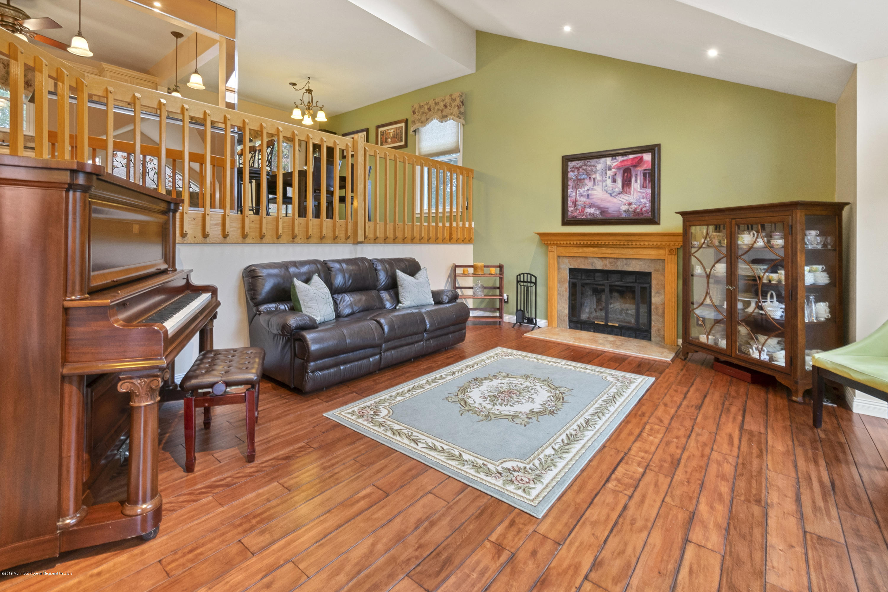 60 Heritage Drive Howell, NJ 07731 - Photo 3 of 34 DSC06352