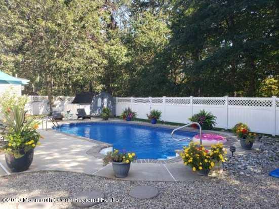 60 Heritage Drive Howell, NJ 07731 - Photo 31 of 34 139966