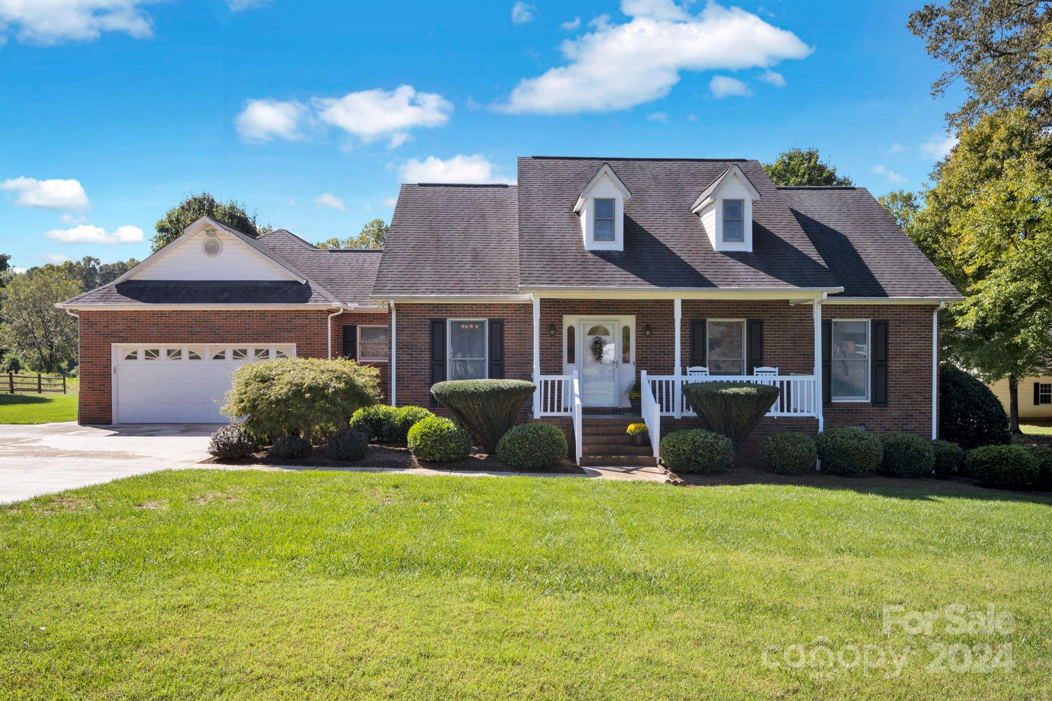 129 Clodfelter Road Mooresville, NC 28115 - Photo 1 of 41 Gallery Image 1