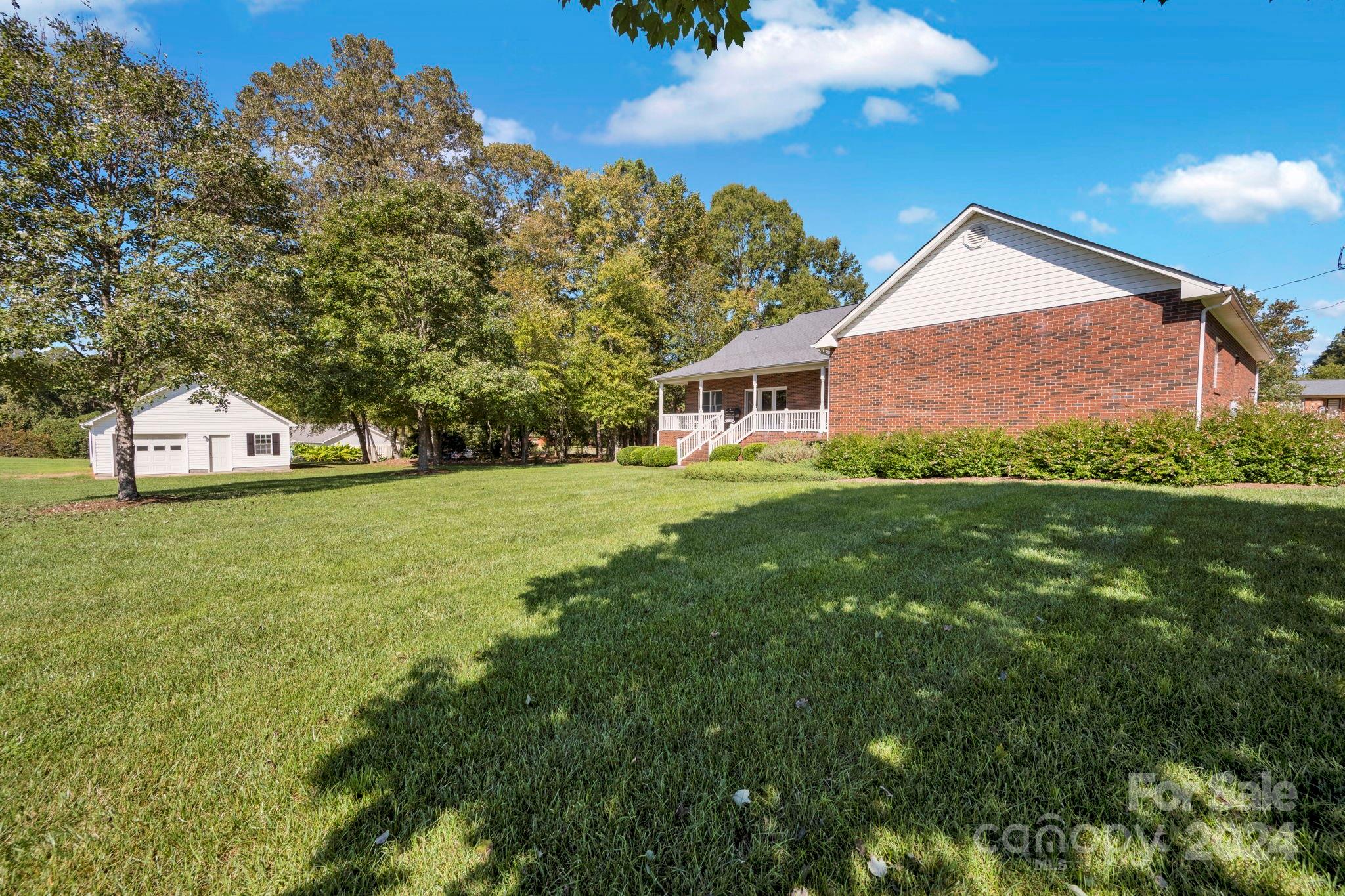 129 Clodfelter Road Mooresville, NC 28115 - Photo 30 of 41 Gallery Image 30