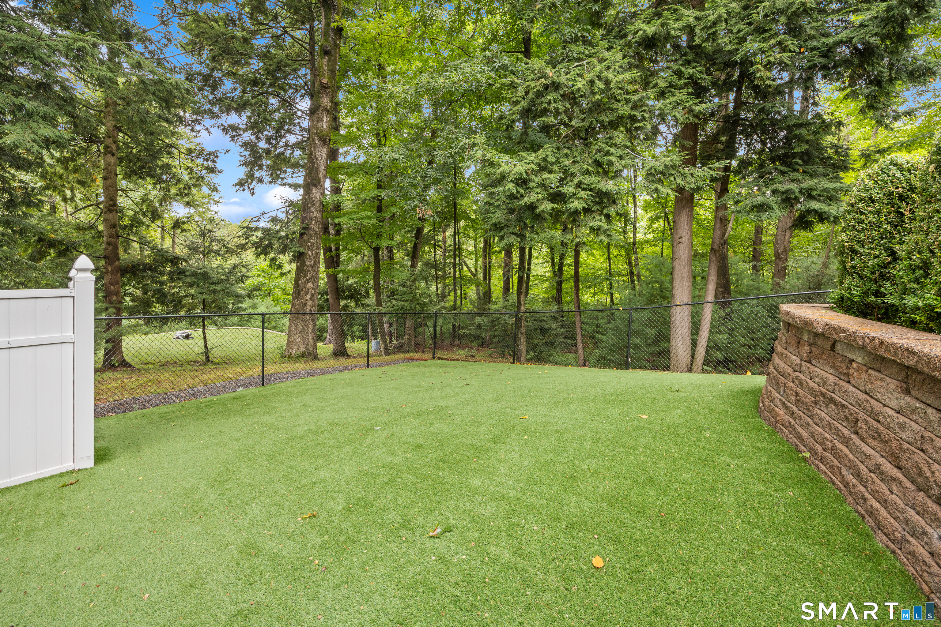599 Spring Street Manchester, CT 06040 - Photo 39 of 40 Gallery Image 39