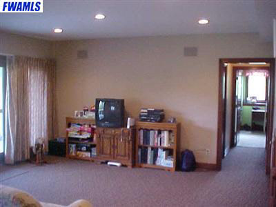 6824 McComb Road Churubusco, IN 46723 - Photo 15 of 24