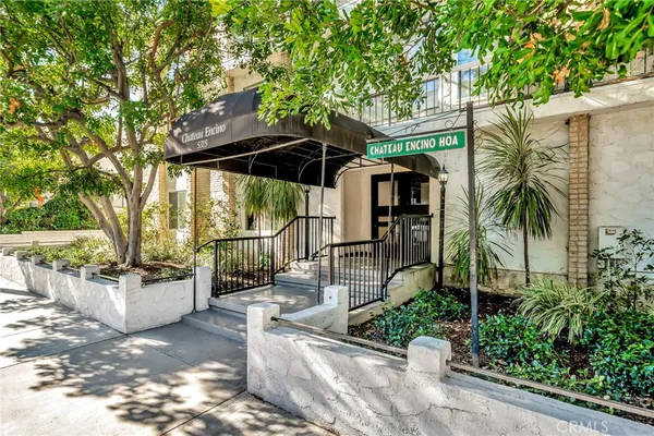 $2,790 | 5315 Zelzah Avenue, Unit 6, Encino, CA 91316