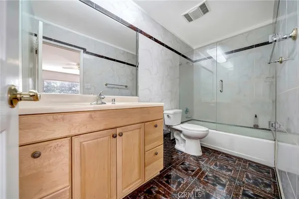 $2,790 | 5315 Zelzah Avenue, Unit 6, Encino, CA 91316