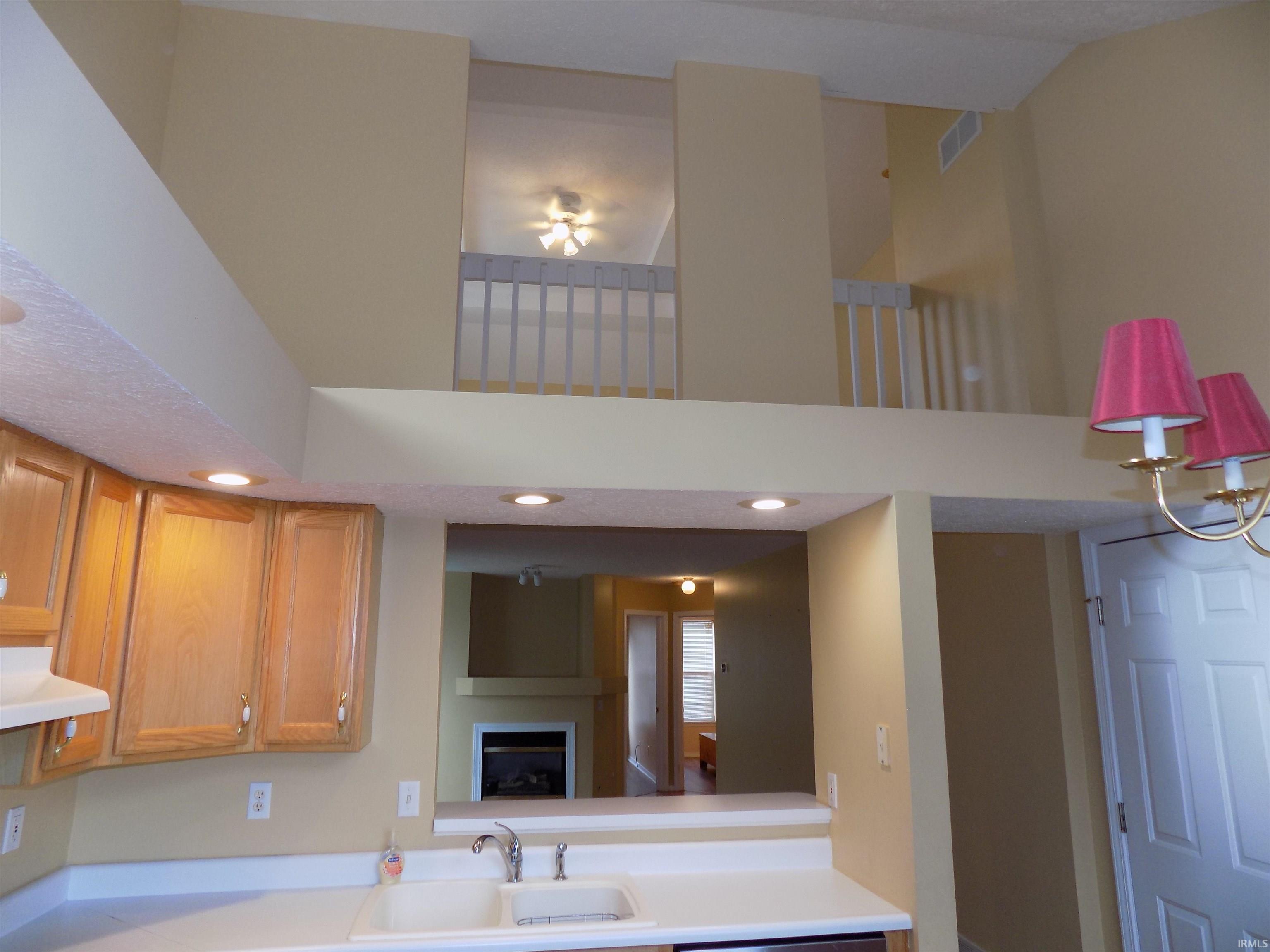 3513 North Stockwell Road Evansville, IN 47715 - Photo 6 of 21