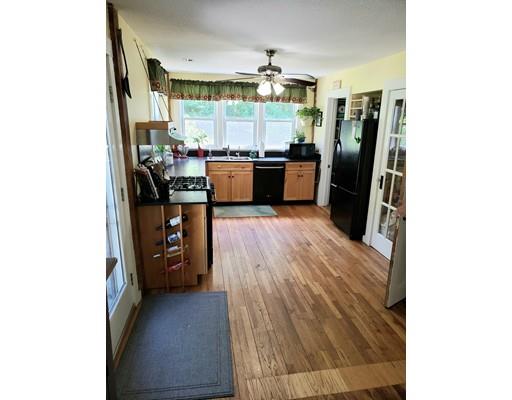 822 Glendale Road Wilbraham, MA 01095 - Photo 7 of 28