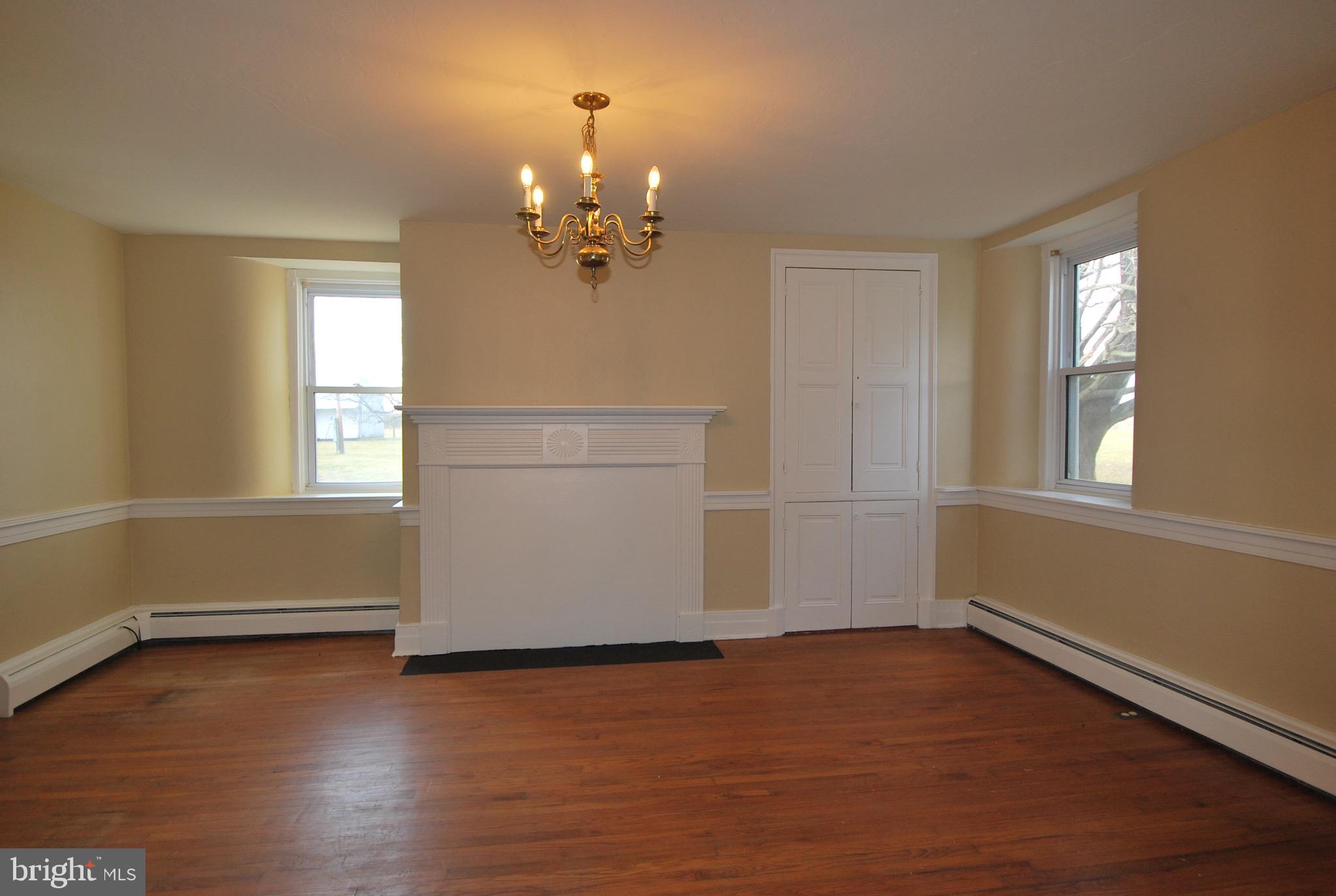 592 Blake Road Elkton, MD 21921 - Photo 5 of 18 Living Room,