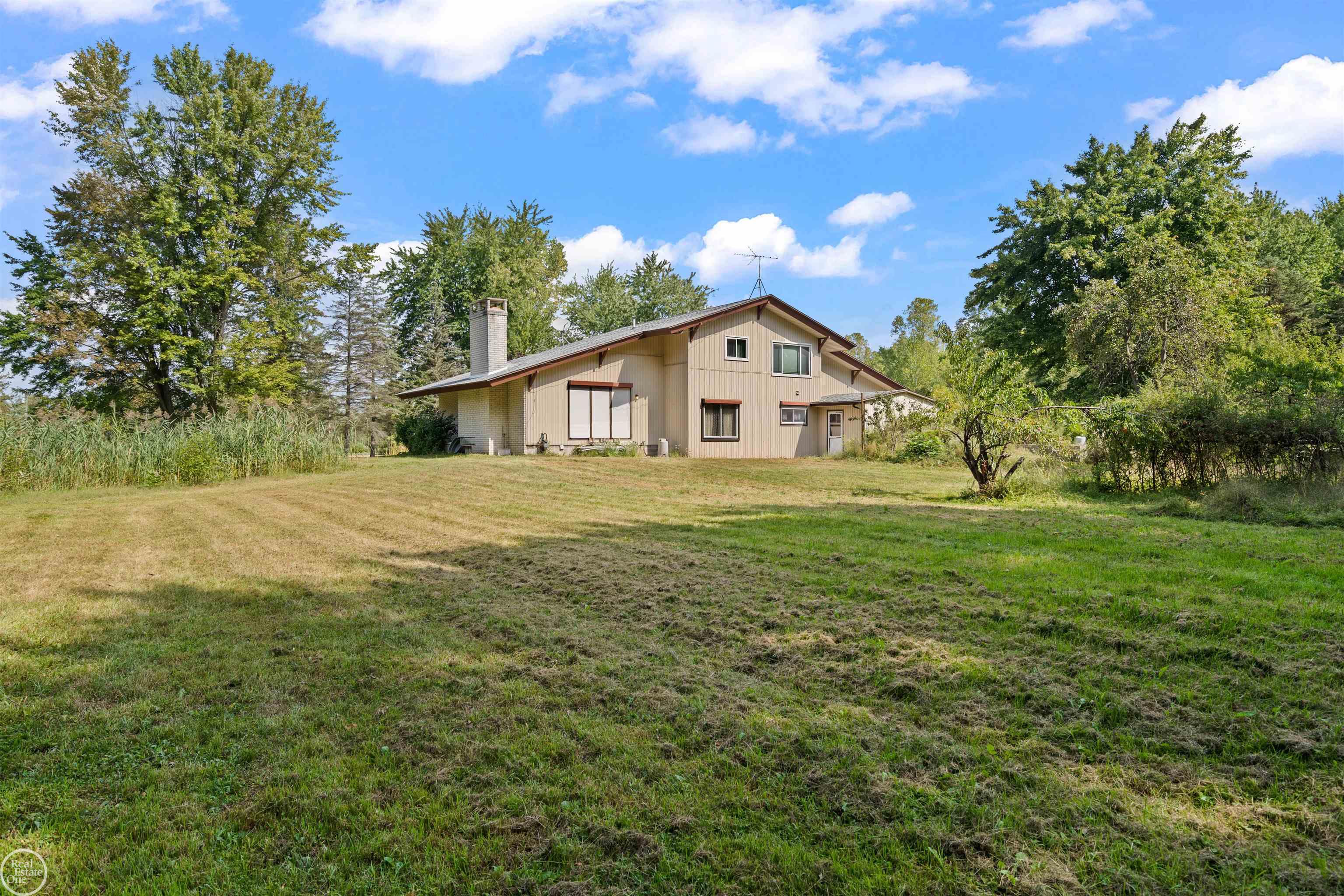 7945 Trumble Road Columbus, MI 48063 - Photo 7 of 29
