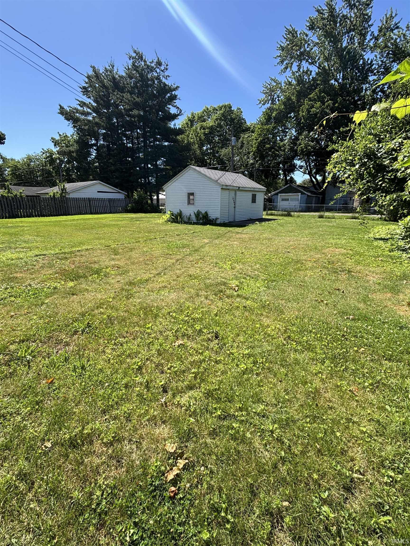 1433 Maple Row Elkhart, IN 46514 - Photo 15 of 16