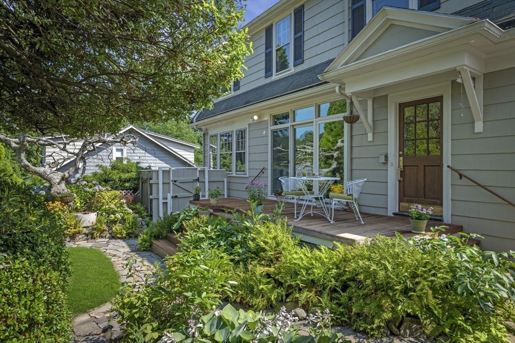 21 Savoy Road Salem, MA 01970 - Photo 4 of 41 Gallery Image 4
