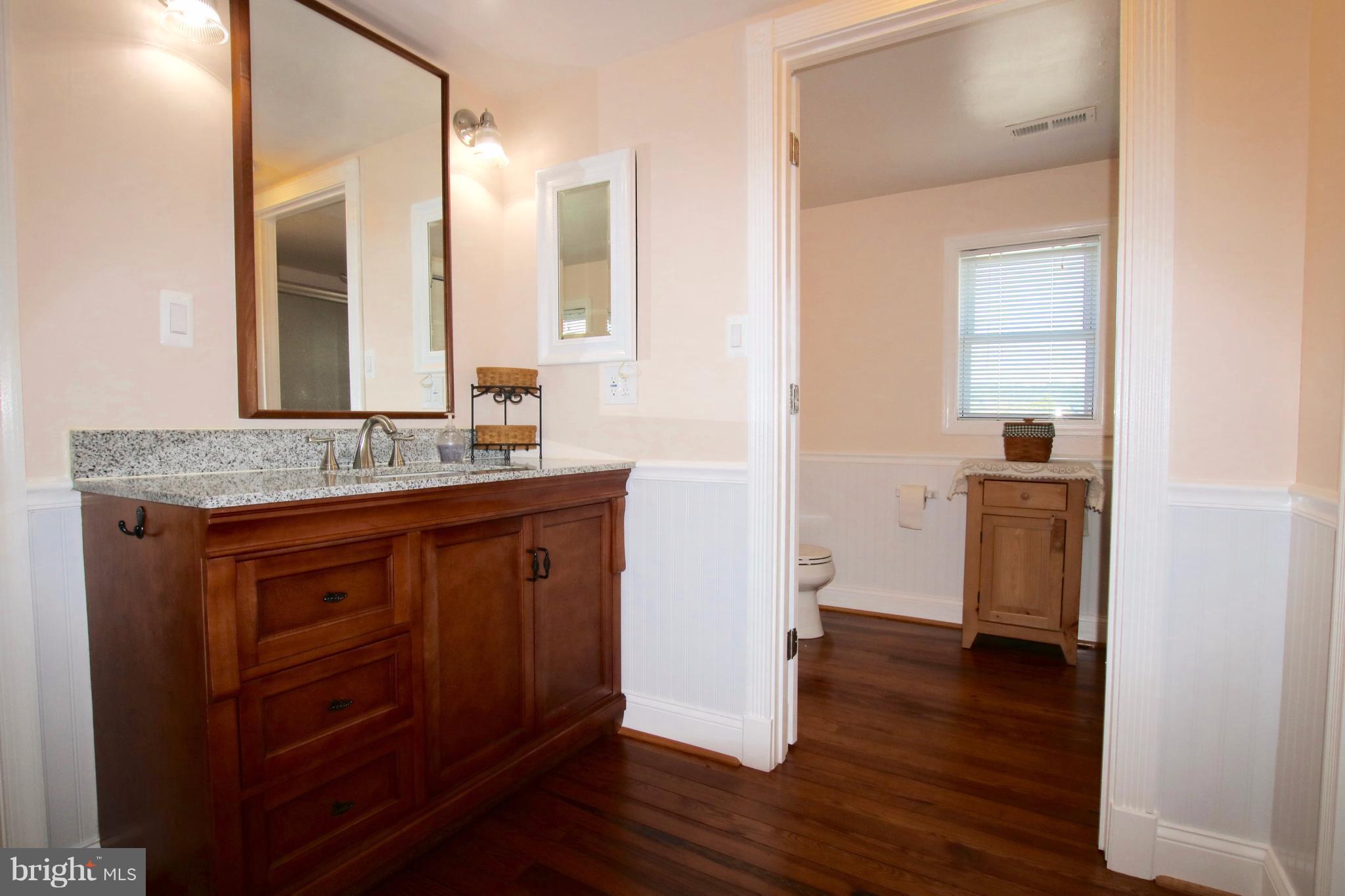 394 Hunters Road Washington, VA 22747 - Photo 17 of 30 Brand New Upper Level Full Bath