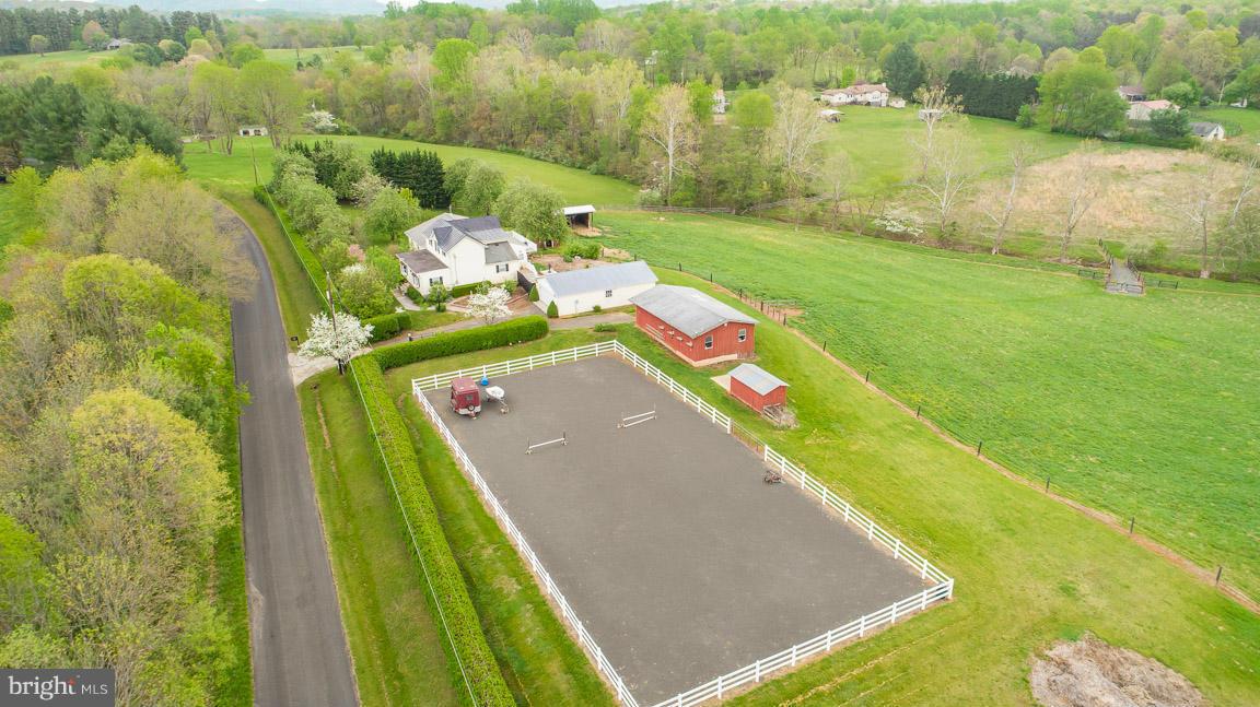 394 Hunters Road Washington, VA 22747 - Photo 29 of 30 Fabulous riding ring