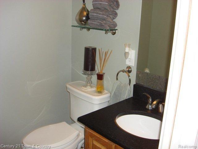 307 Old Ridge Court Rochester, MI 48309 - Photo 15 of 23 MIMLS31038769P