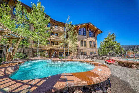 $685,000 | 1750 Village East Road, Unit 329 (5329), Olympic Valley, CA 96146