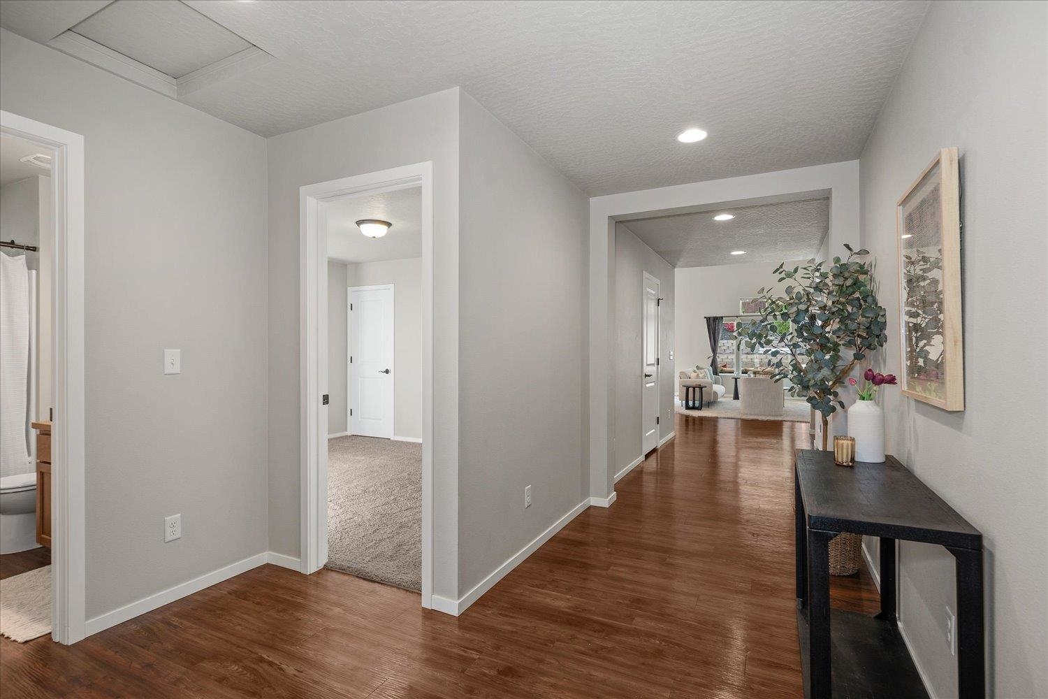 6832 South Blackwing Court Spokane, WA 99224 - Photo 4 of 24 Gallery Image 4