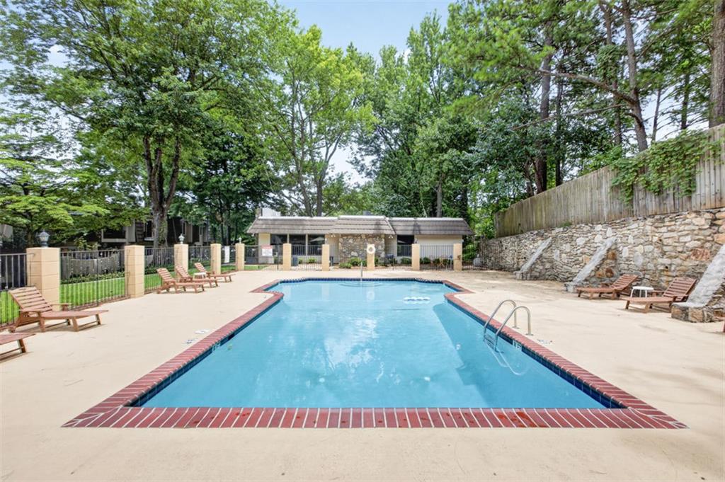 725 Dalrymple Road, Unit 7J Sandy Springs, GA 30328 - Photo 20 of 22 Gallery Image 20