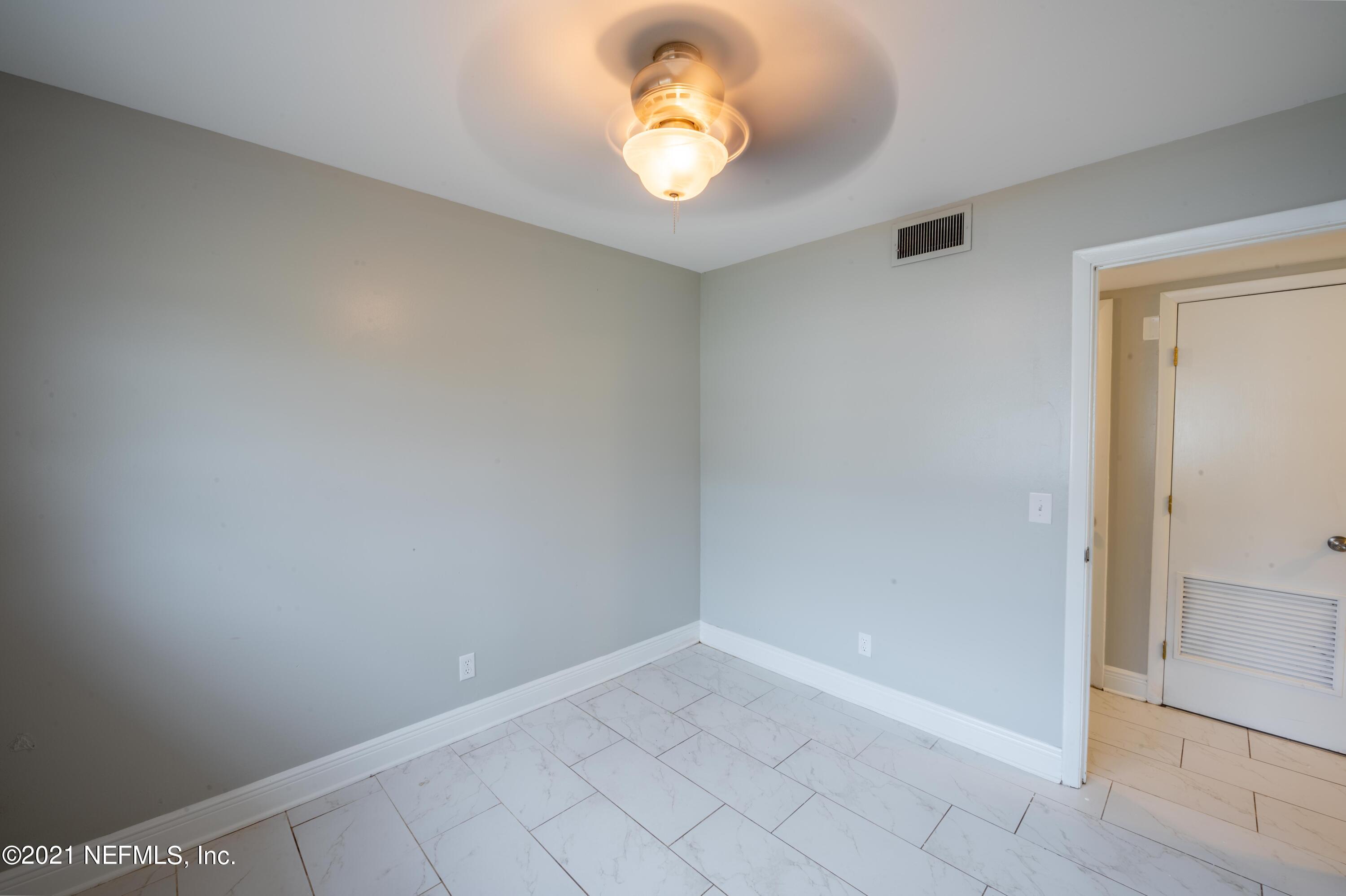 7521 Strato Road Jacksonville, FL 32210 - Photo 16 of 40 a view of an empty room