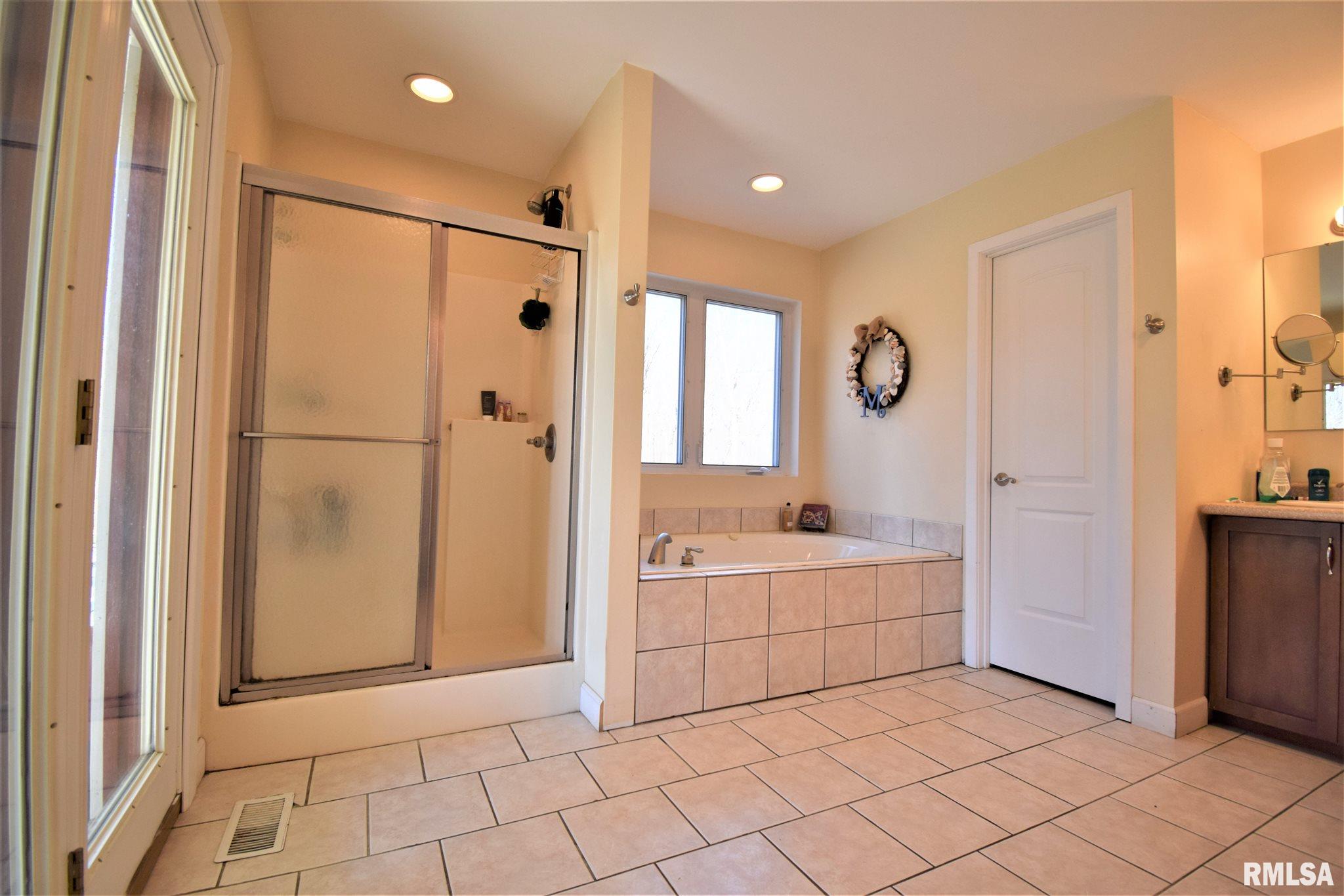 14486 East Tolle Road Mount Vernon, IL 62864 - Photo 28 of 48 Gallery Image 28