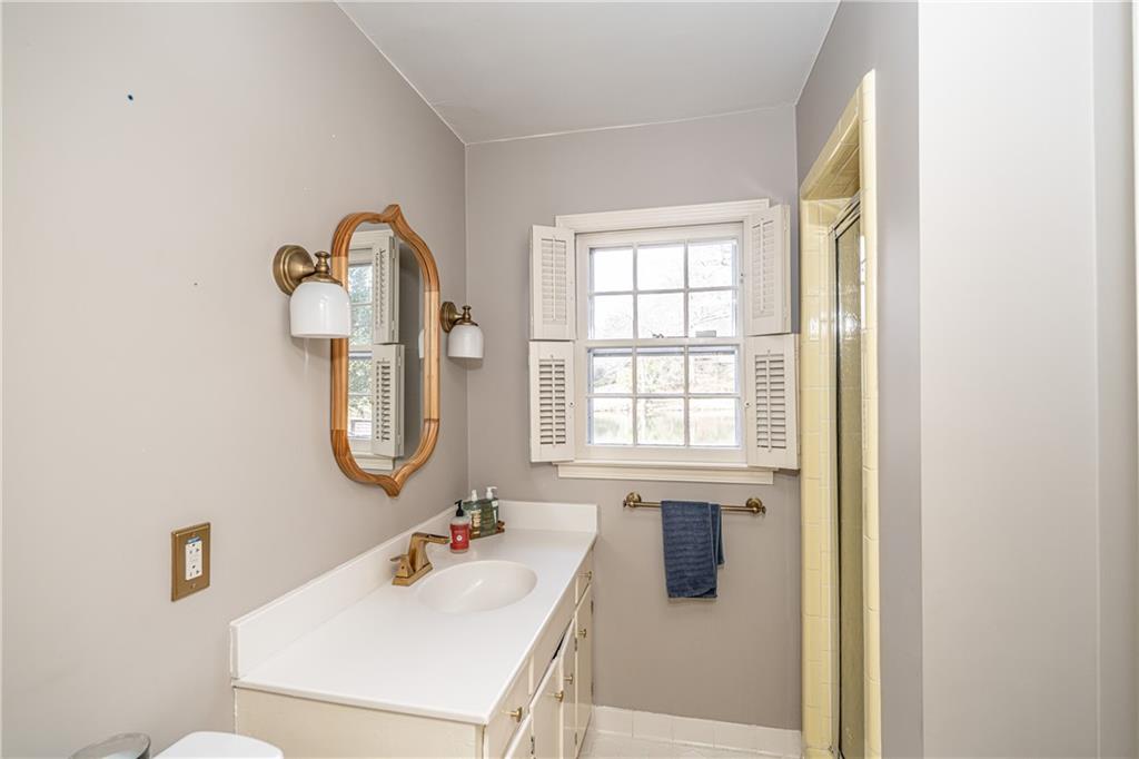 227 West Lakeshore Drive Rome, GA 30161 - Photo 16 of 32