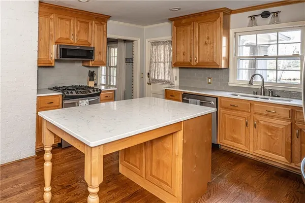 $429,000 | 227 West Lakeshore Drive, Rome, GA 30161