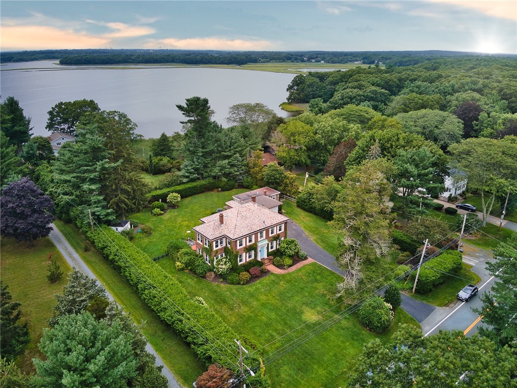 372 New Meadow Road Barrington, RI 02806 - Photo 1 of 41 Gallery Image 1