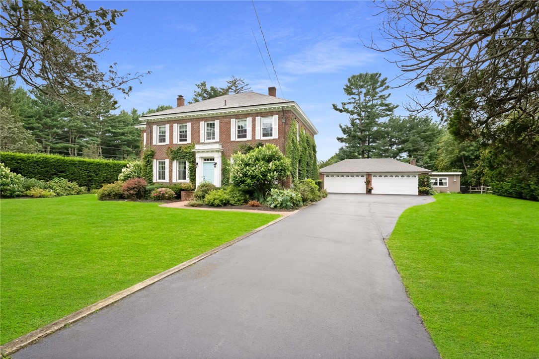 372 New Meadow Road Barrington, RI 02806 - Photo 2 of 41 Gallery Image 2