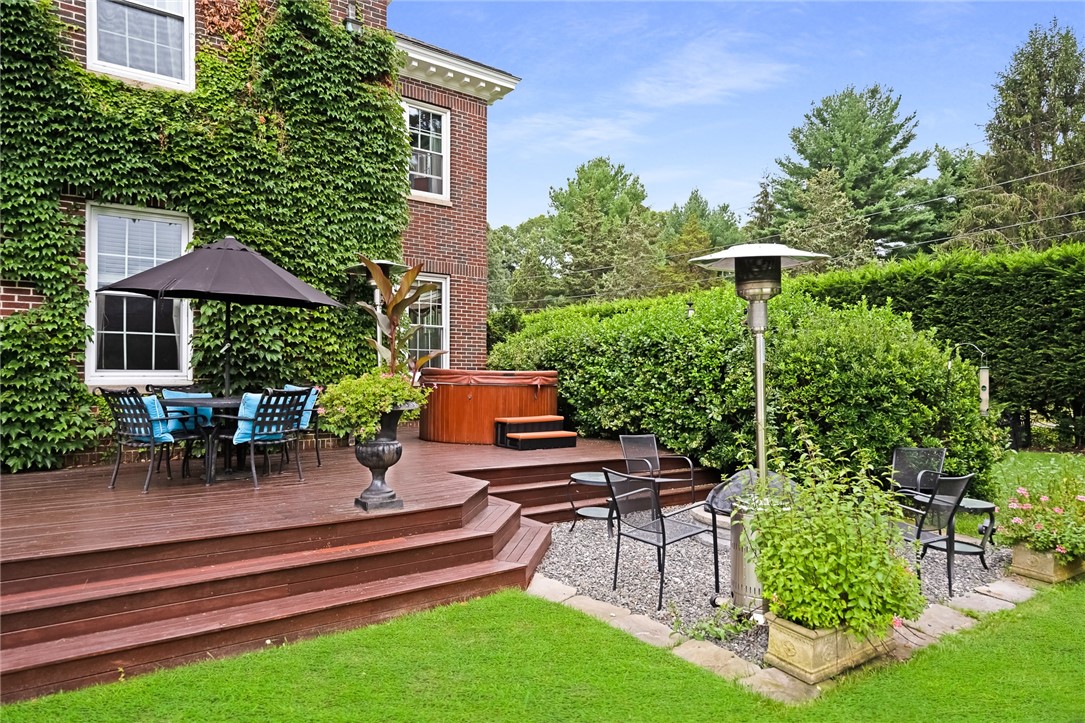 372 New Meadow Road Barrington, RI 02806 - Photo 8 of 41 Gallery Image 8