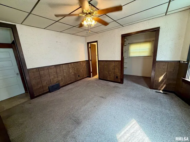 $179,900 | 1211 West Lawrence Avenue, Springfield, IL 62704