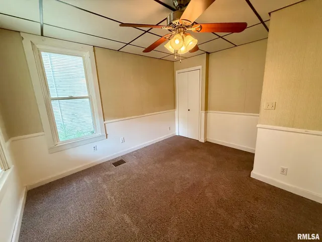 $179,900 | 1211 West Lawrence Avenue, Springfield, IL 62704