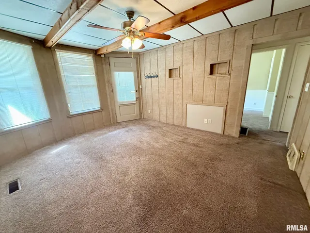 $179,900 | 1211 West Lawrence Avenue, Springfield, IL 62704